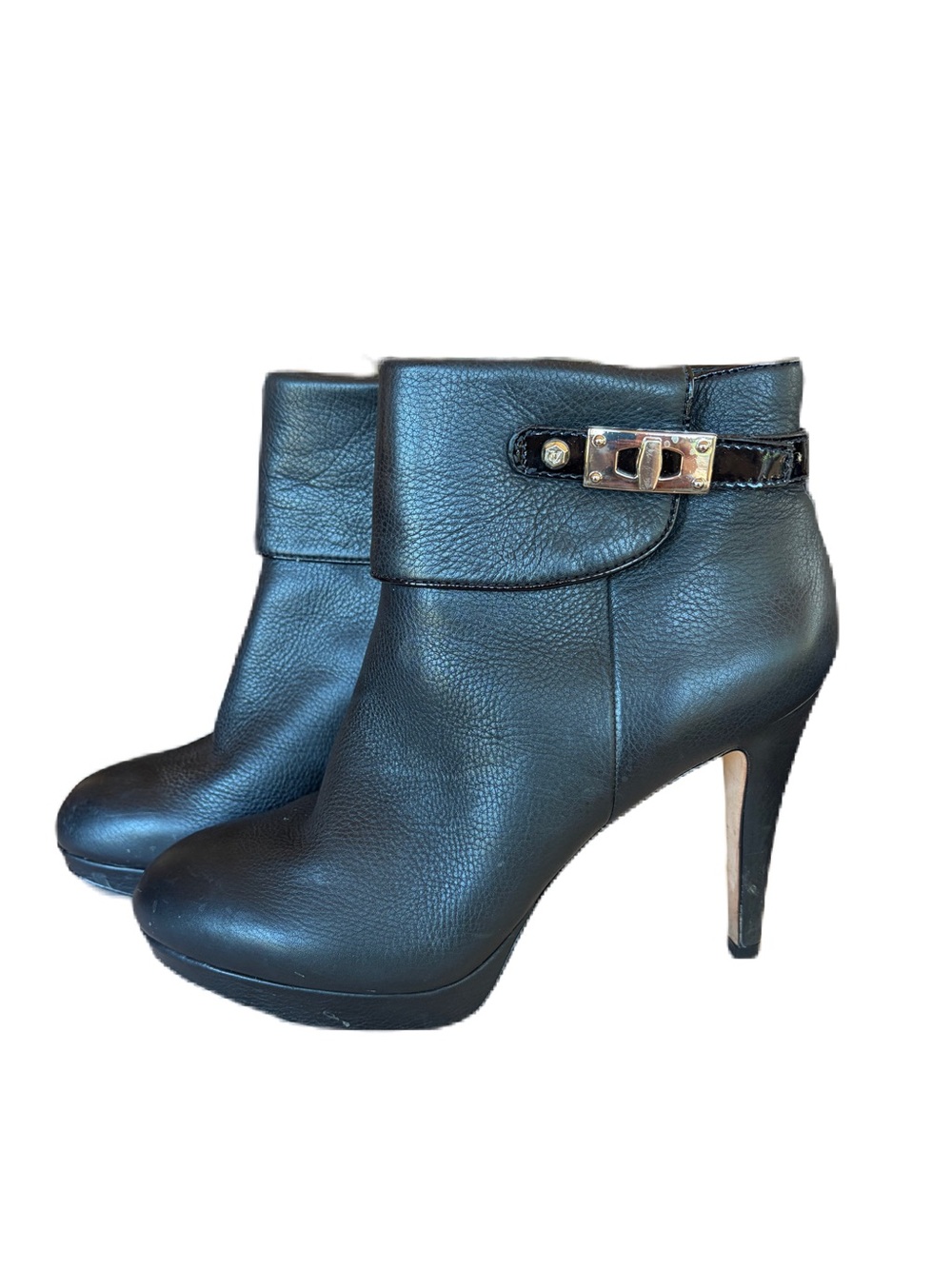 VC Signature Kalypso Black Leather Turnlock Booties Vince Camuto 9M
